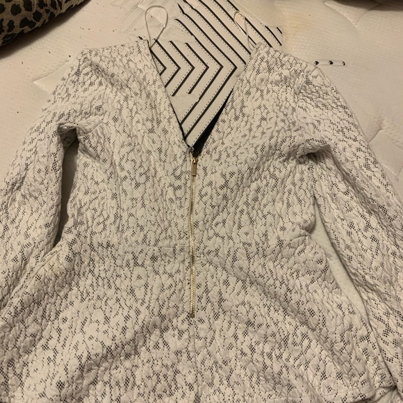 Floral lace top - Picture 2 of 2